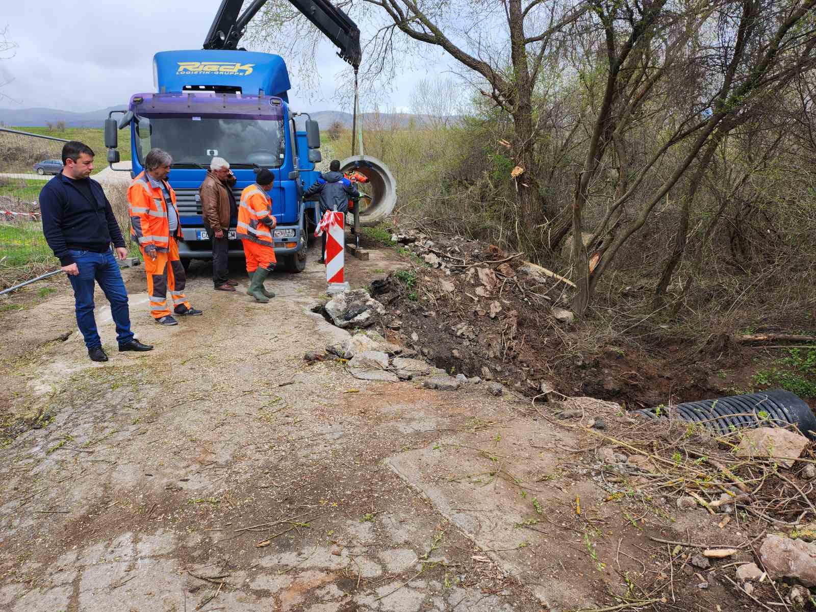 Започна ремонтът на моста край Върбница, вижте обходния маршрут