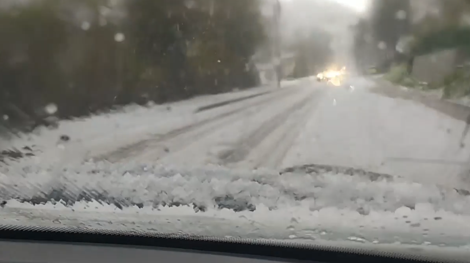 Брутална градушка удари Бучин проход (ВИДЕО)